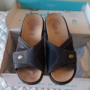 Bzees Cloud Nine Shoes Navy